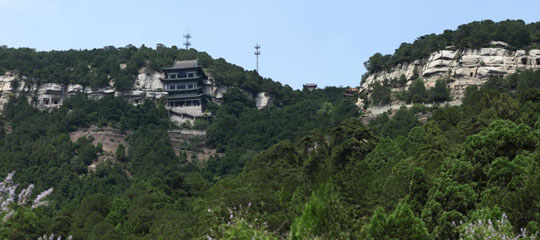 天龙山石窟